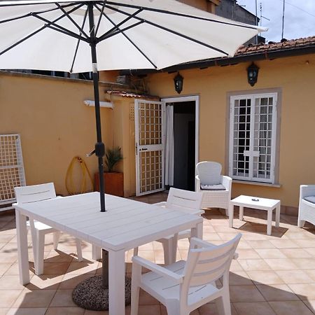 Apartamento Attico Con Terrazza Santa Cecilia Roma Exterior foto